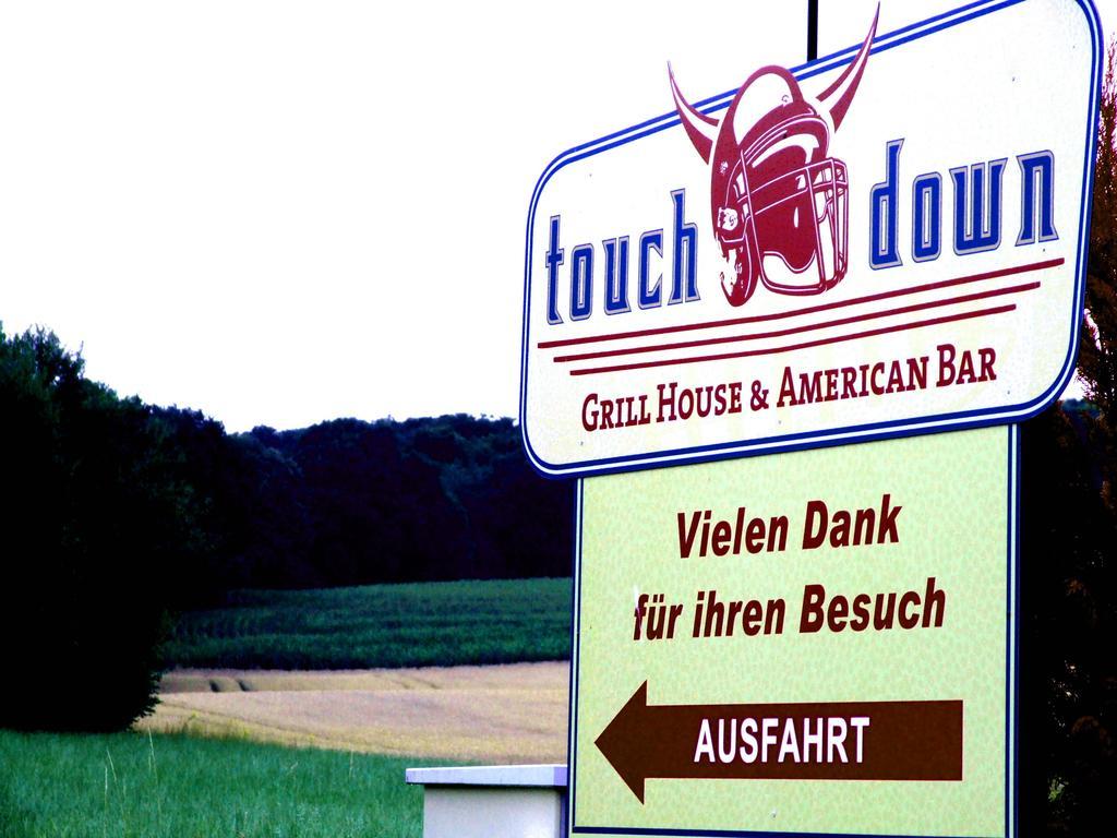 Touch Down Motel Lohmar Exteriör bild